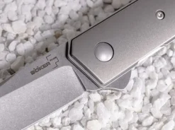 Kwaiken Flipper Titan