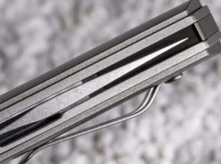 Kwaiken Flipper Titan